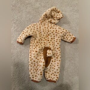 Patagonia Baby Furry Friend Bunting - size 0-3M